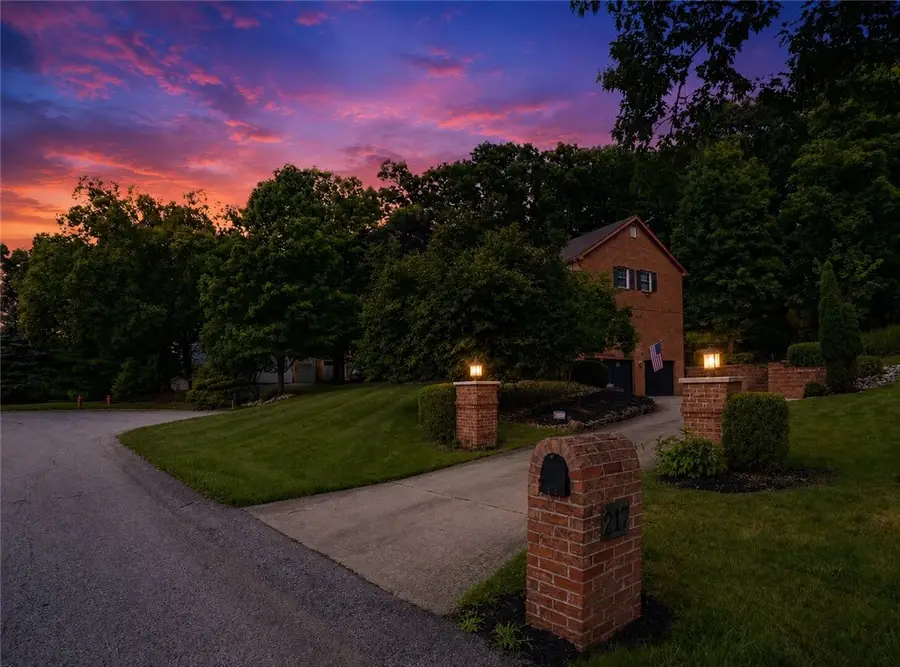 217 La Grande Dr, Cranberry, PA 16066 - #2