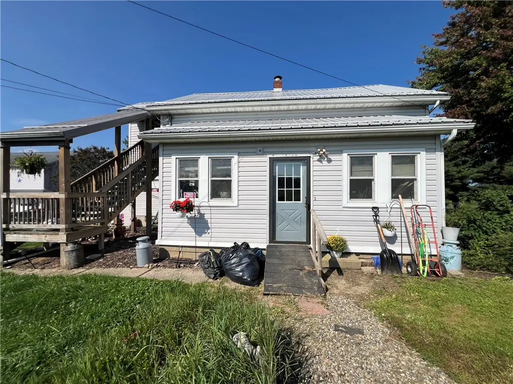 1989 Perry Hwy, Fredonia, PA 16124 - #1
