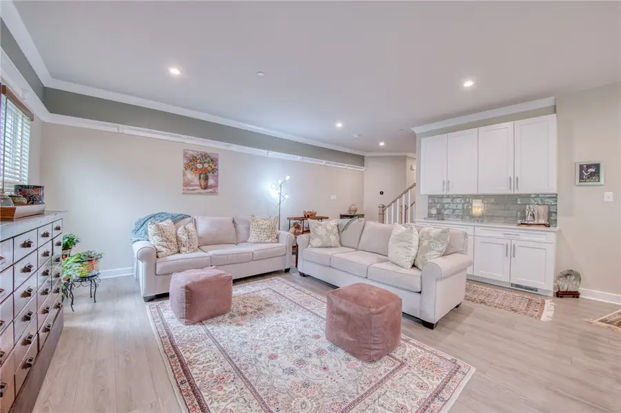 224 Dana Dr, Sewickley, PA 15143 - #3