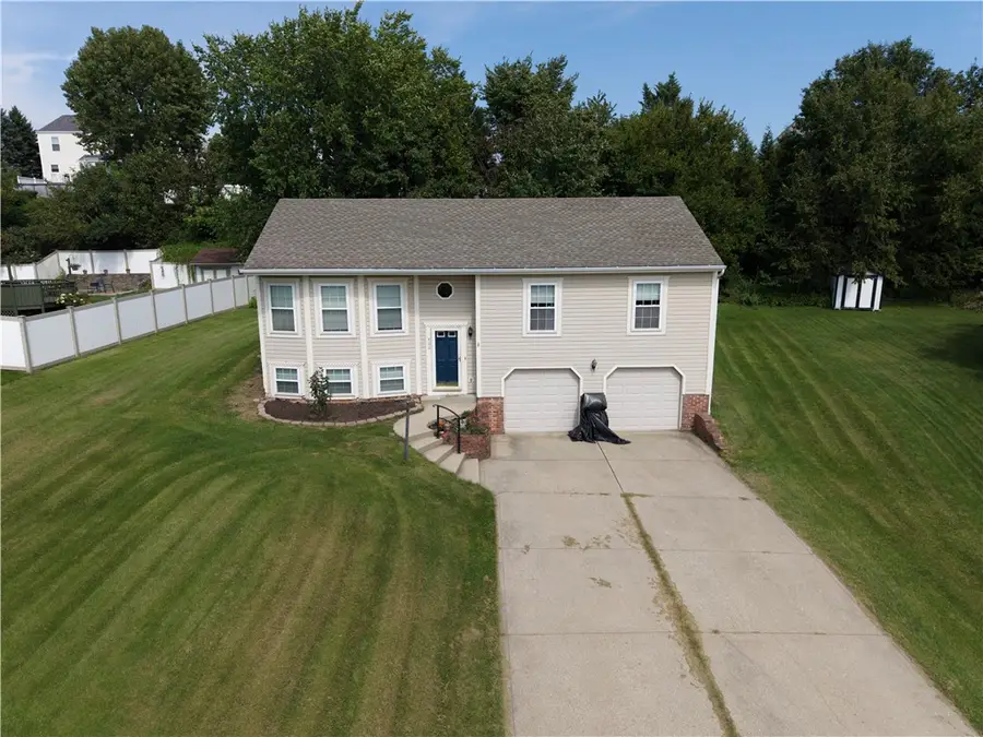 406 S Point Ct, South Fayette, PA 15057 - #2