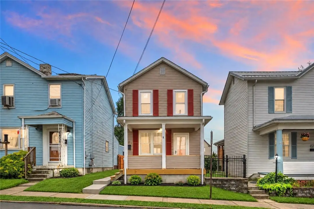 325 Fairmont St, Latrobe, PA 15650 - #1
