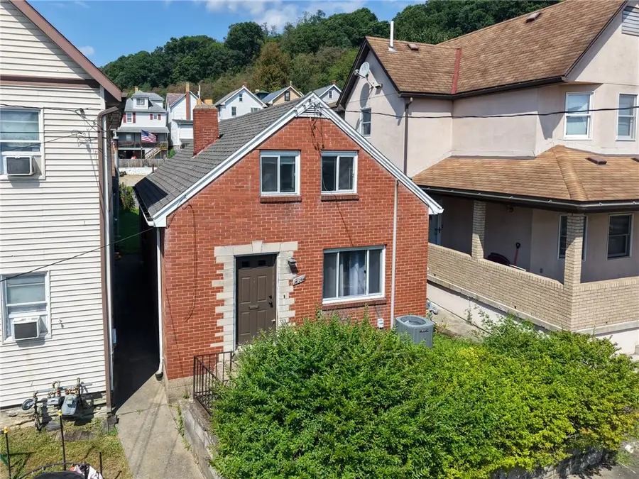 317 25th St, McKeesport, PA 15132 - #3