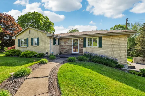 9102 Foxhunt, Pittsburgh, PA 15237