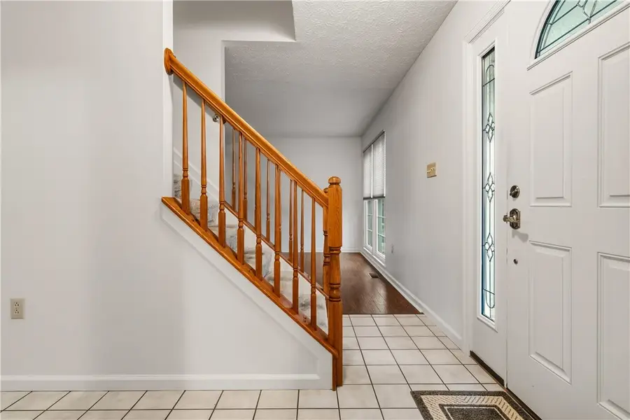 336 Indian Ridge Dr, Coraopolis, PA 15108 - #2
