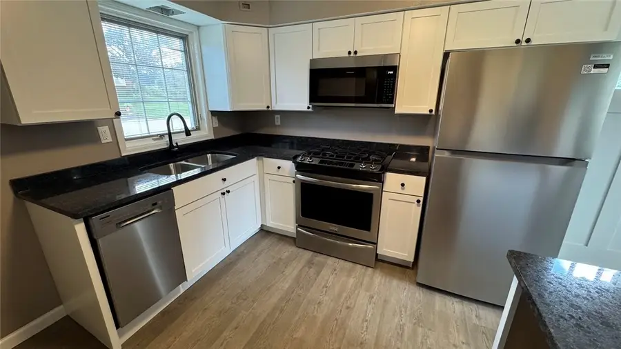 3832 Cynthia Dr, Pittsburgh, PA 15227 - #3