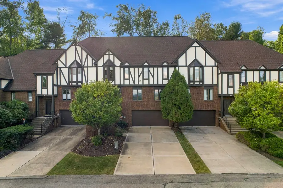 421 Forest Highlands Drive, Pittsburgh, PA 15238 - #2