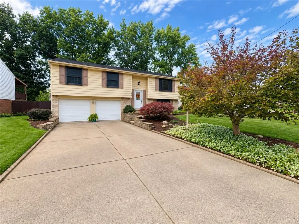 556 Catskill Dr, Pittsburgh, PA 15239 - #1