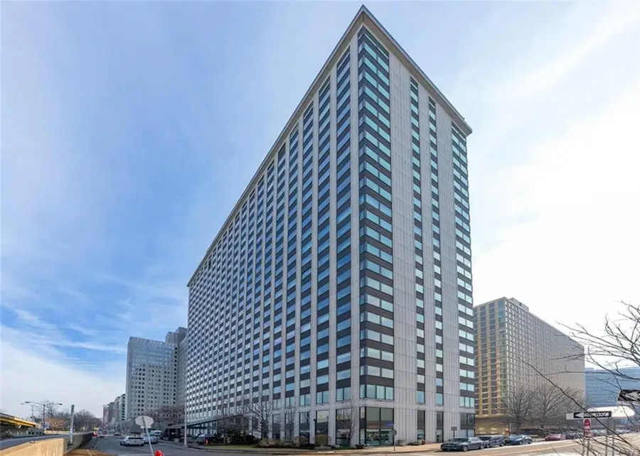 320 Fort Duquesne Boulevard #5C, Pittsburgh, PA 15222 - #2