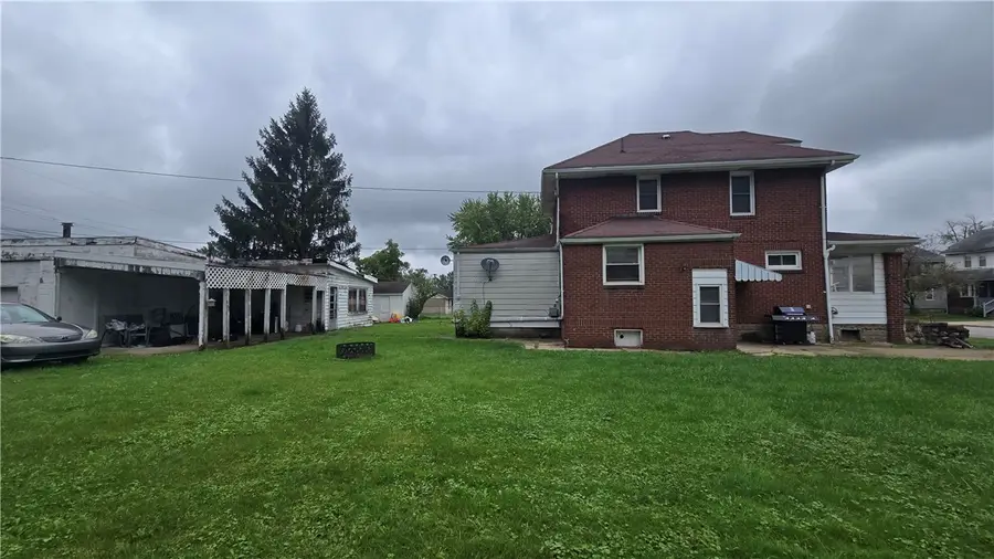 686 Stambaugh Ave, Sharon, PA 16146 - #2