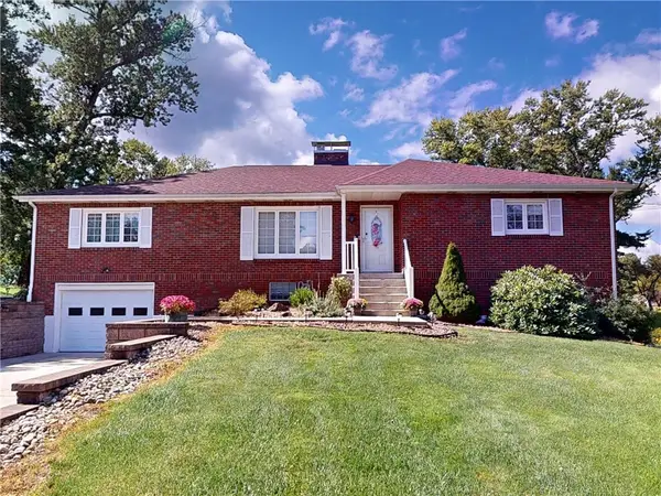 220 Decatur Dr, Butler, PA 16002