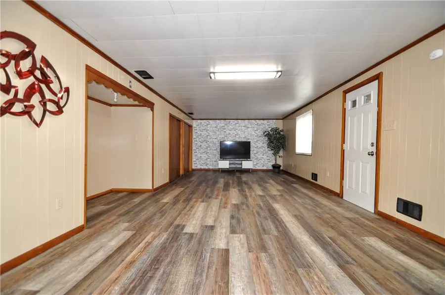 432 Oregon Ave, Glassport, PA 15045 - #2