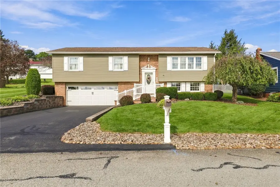 1316 Maplehurst Dr, Somerset, PA 15501 - #2