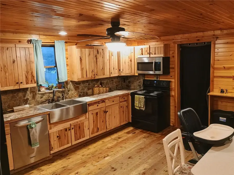 412 Church St, South Fork, PA 15956 - #2