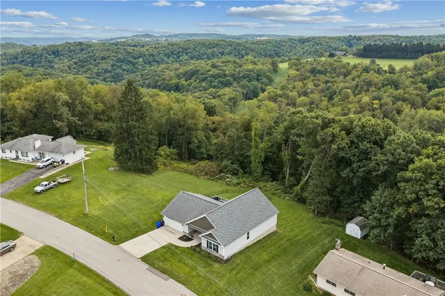 170 Kermiet Dr, Monaca, PA 15066 - #3