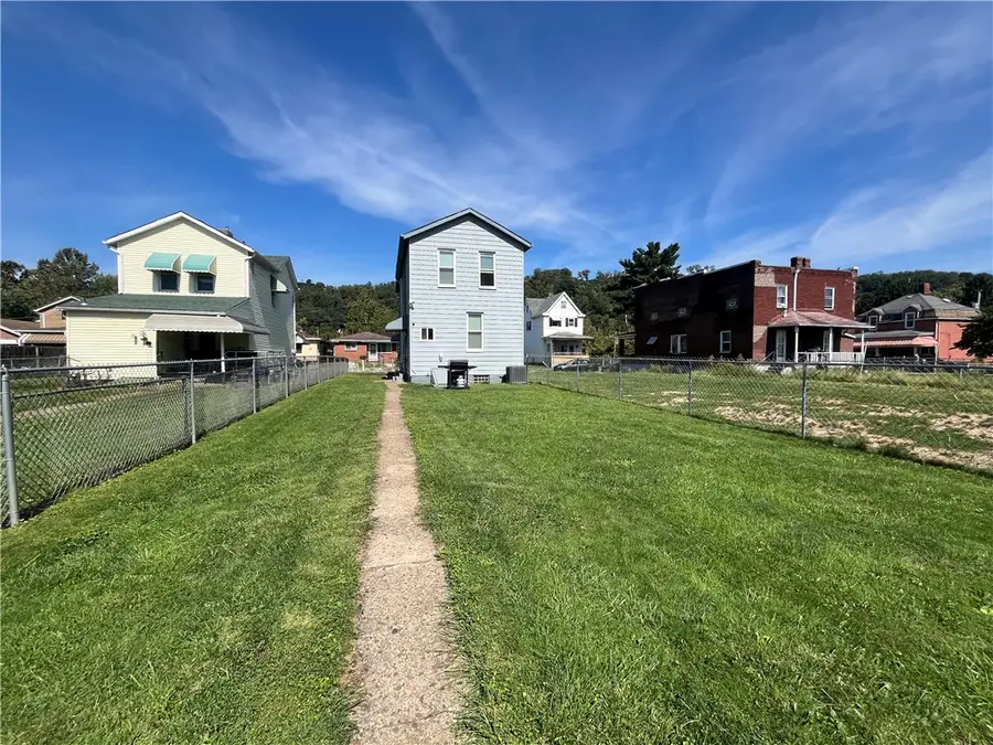 309 Pine St, McKeesport, PA 15132 - #2