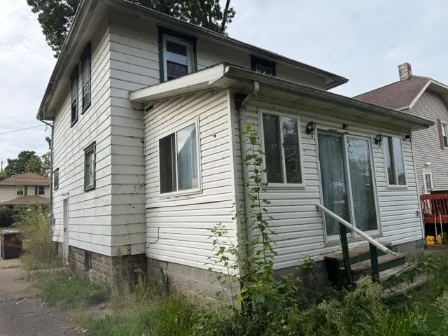 519 Wengler Ave, Sharon, PA 16146 - #3