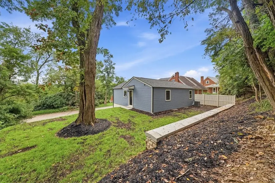 343 Thomas Street, Carnegie, PA 15106 - #2
