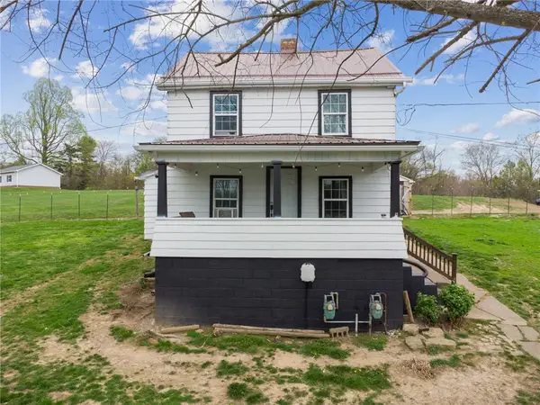 35 Bucey Rd, Burgettstown, PA 15021