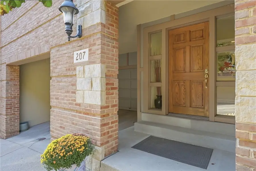 207 N Woodland Rd, Pittsburgh, PA 15232 - #3