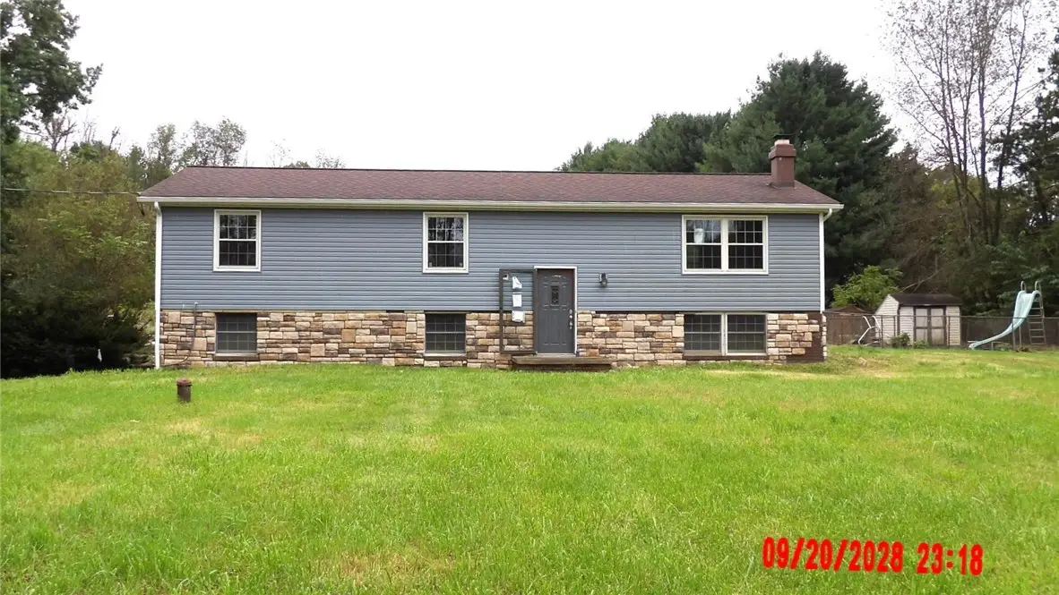 1656 Pulaski Mercer Rd, Mercer, PA 16137 - #1