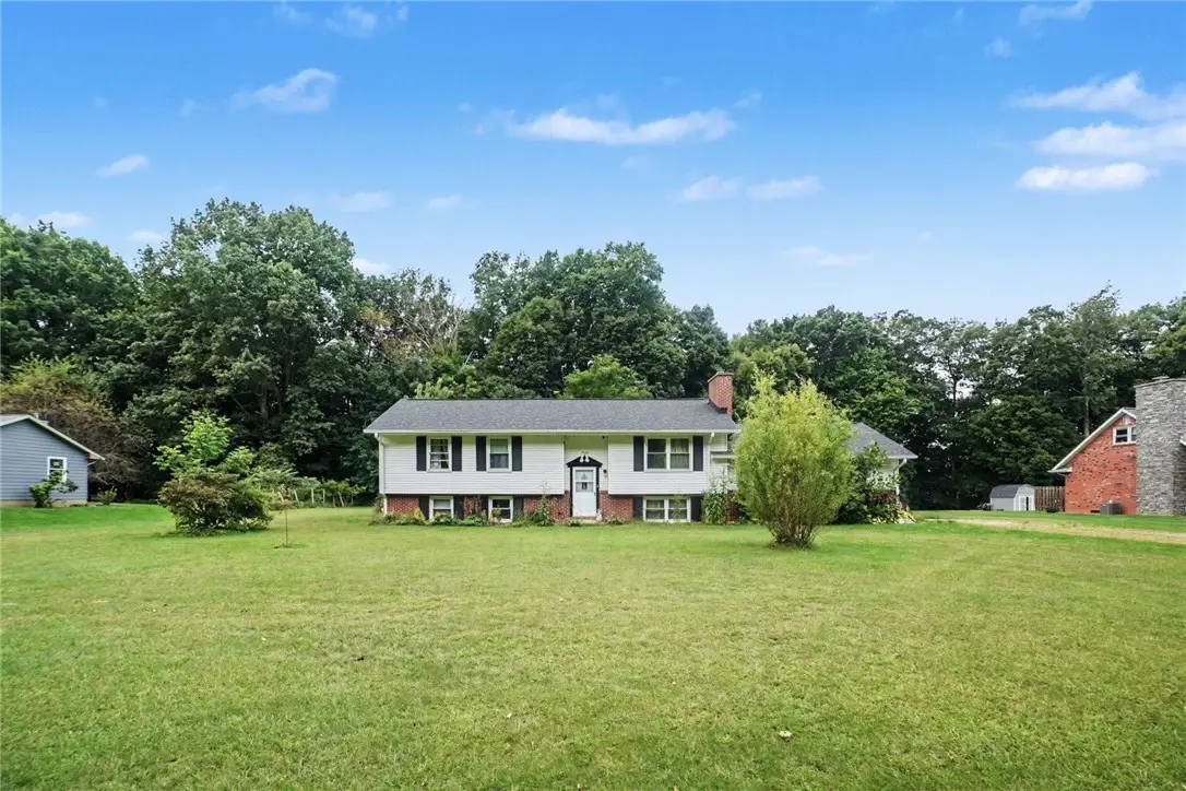 1364 Maple Ave, Lake City, PA 16423 - #1