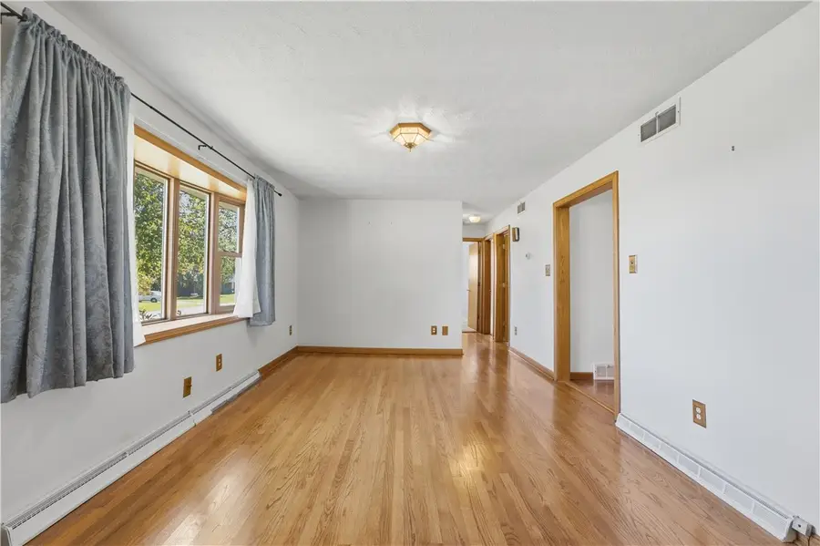125 Elizabeth Dr, Butler, PA 16001 - #3