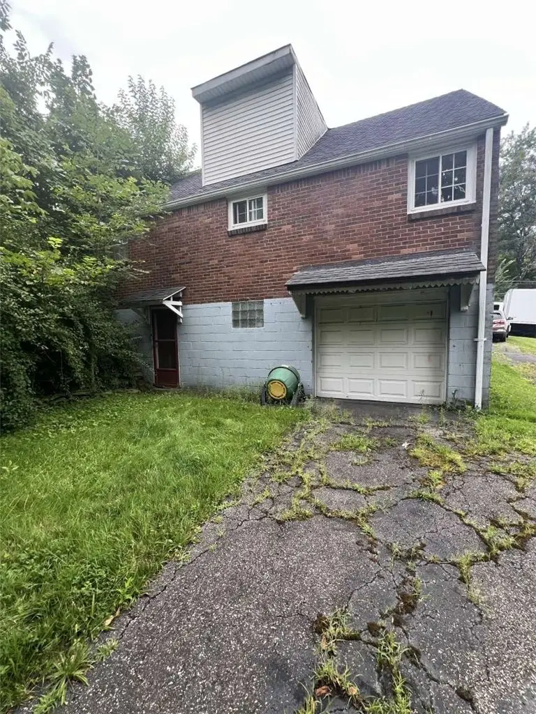 109 Webster Dr, Pittsburgh, PA 15235 - #3