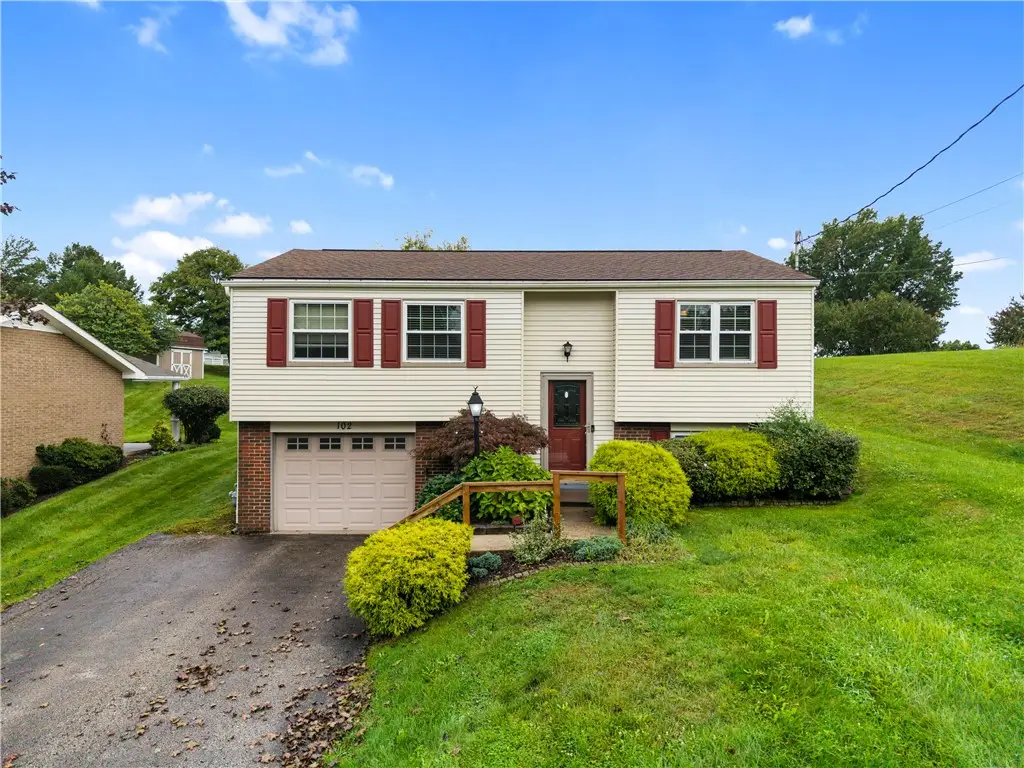102 August Drive, Coraopolis, PA 15108 - #1