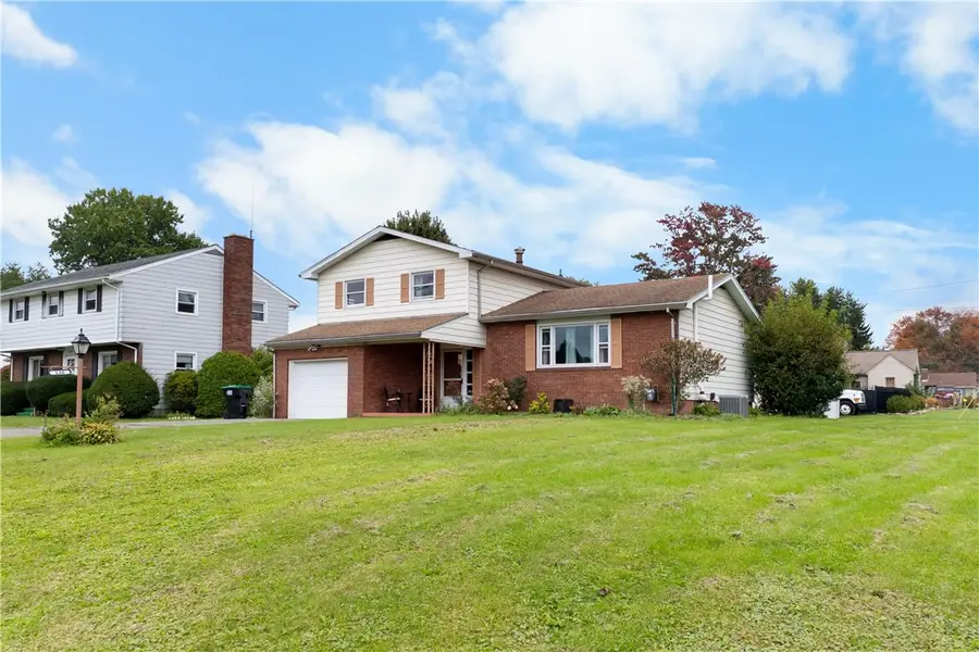 130 Todd Ave, Hermitage, PA 16148 - #2