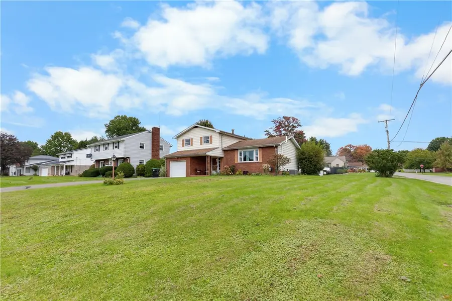 130 Todd Ave, Hermitage, PA 16148 - #3