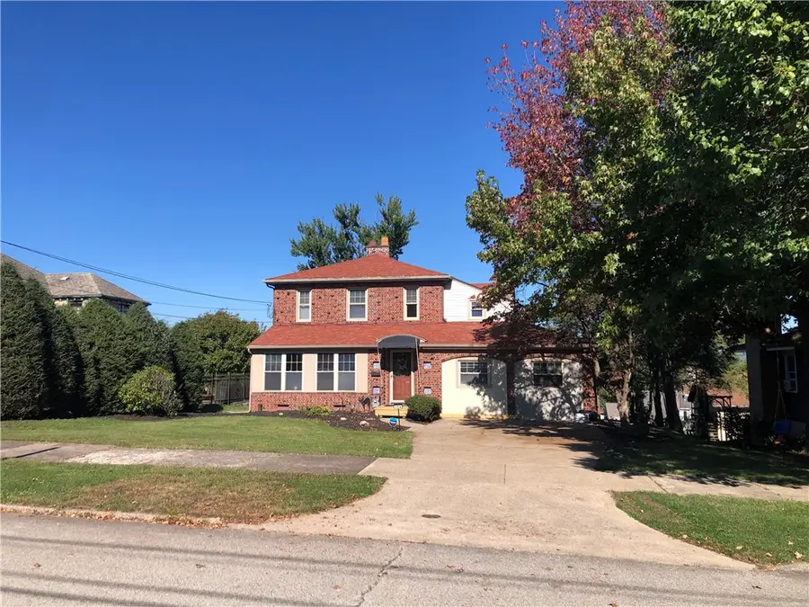 156 Stockton Avenue, Uniontown, PA 15401 - #2