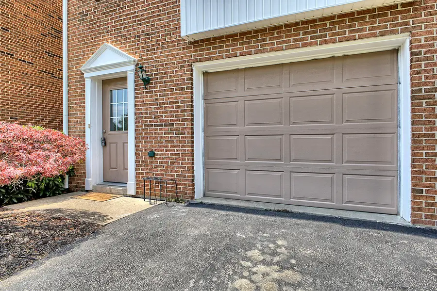 1128 Cranston Drive, Greensburg, PA 15601 - #2