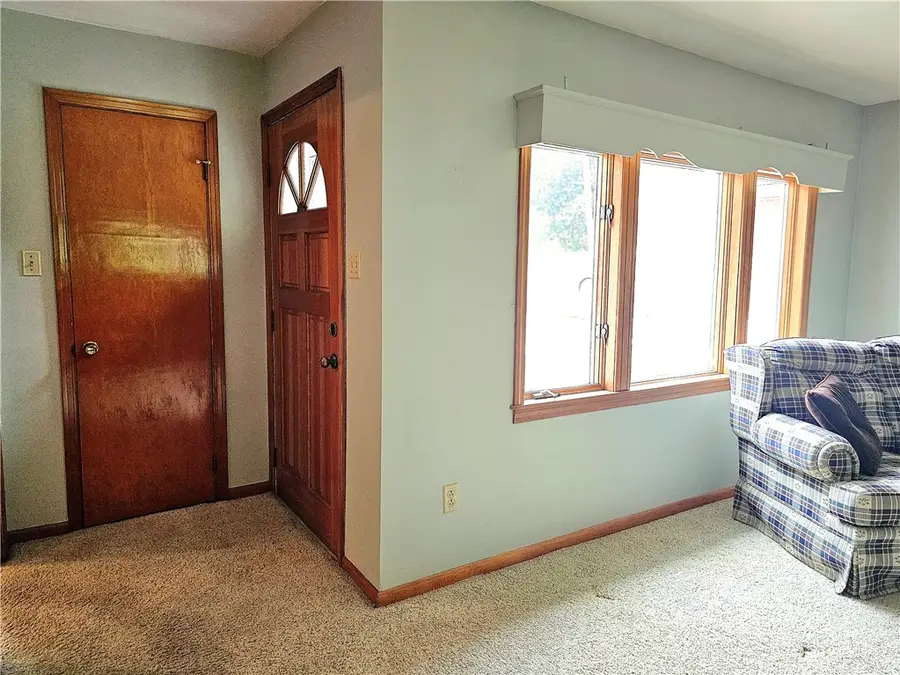 161 Concord Church Rd, Beaver Falls, PA 15010 - #2