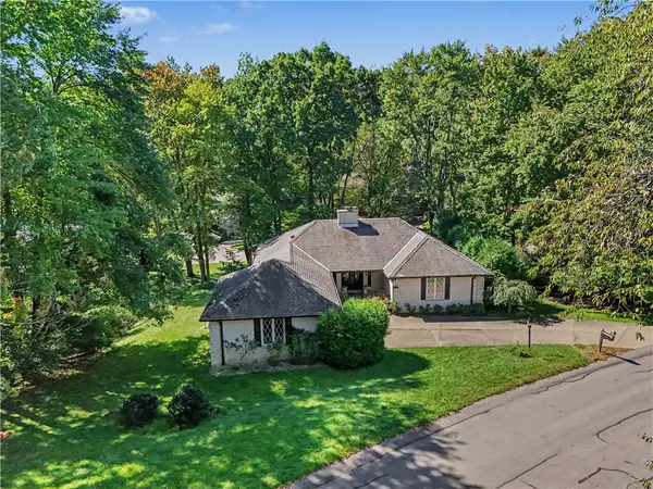 12 Market Court, Bradford Woods, PA 15015