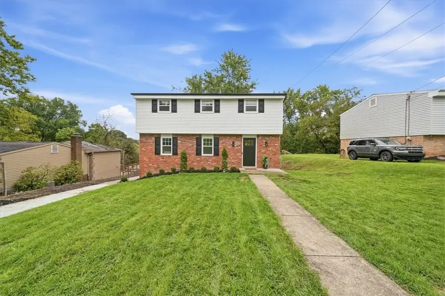 221 S Magnolia Dr, Glenshaw, PA 15116 - #3