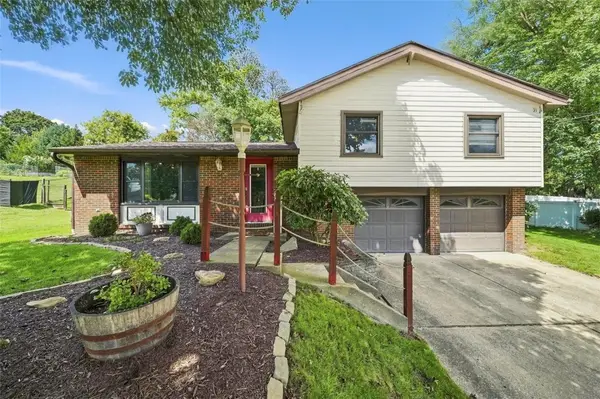 164 Lansdowne Dr, Coraopolis, PA 15108