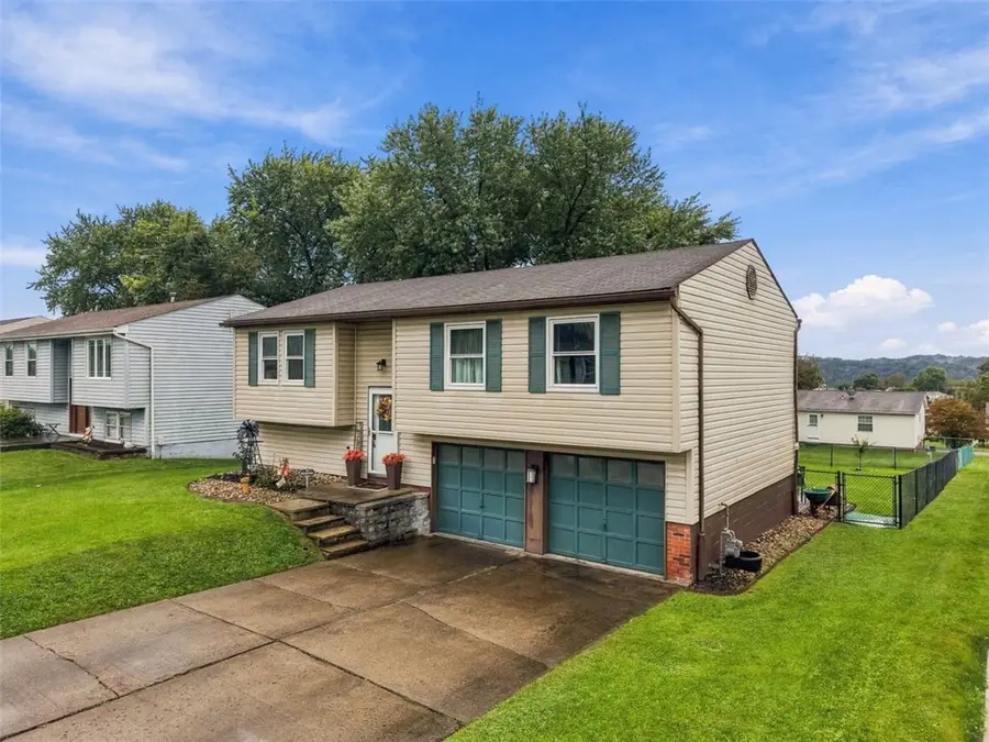 1726 Foote St, Conway, PA 15027 - #3
