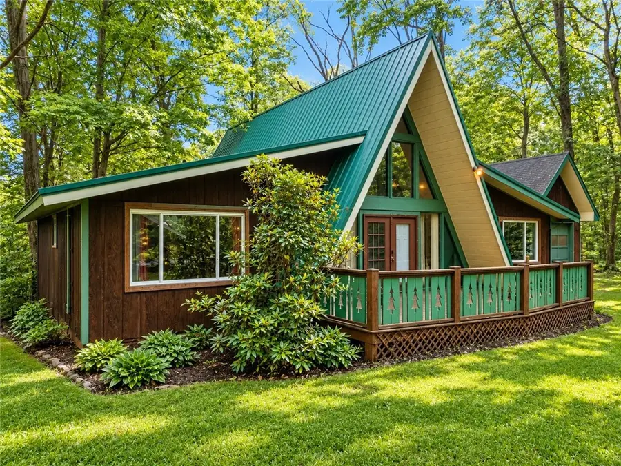 174 Horse Shoe Bend Rd, Acme, PA 15610 - #2