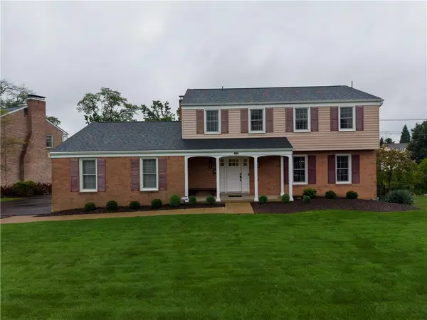 1046 Centergate Drive, Bethel Park, PA 15102