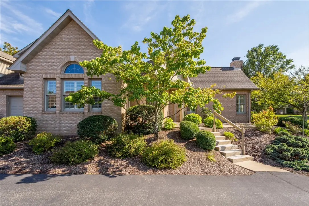 209 Village Green Dr, McMurray, PA 15317 - #1