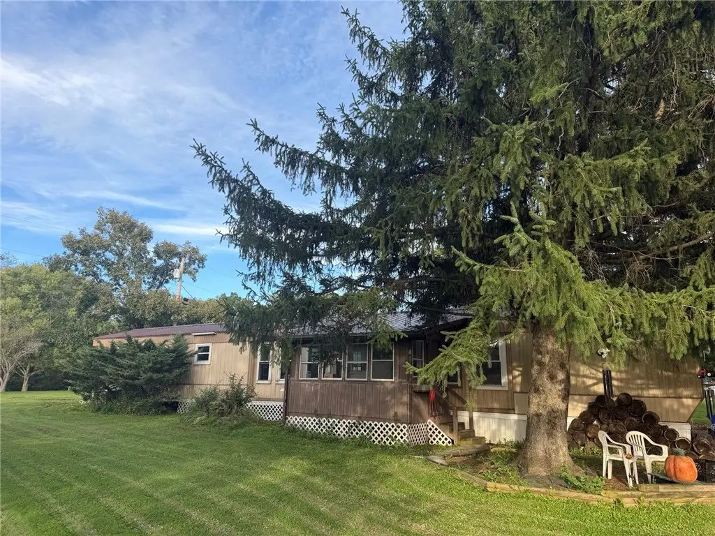 216 Lakeview Cir, Valencia, PA 16059 - #1