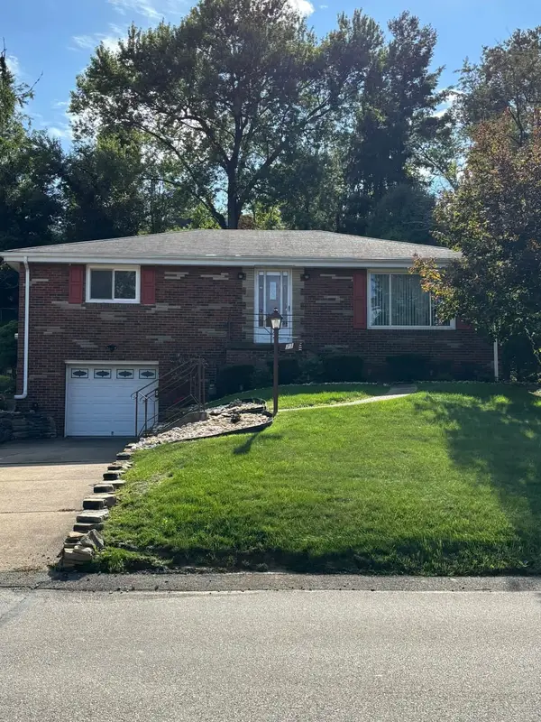 71 W Bruceton Road, Pittsburgh, PA 15236