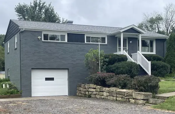107 Oakwood Drive, Valencia, PA 16059