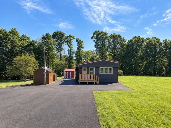 1159 Mellon Dr, Rochester, PA 15074