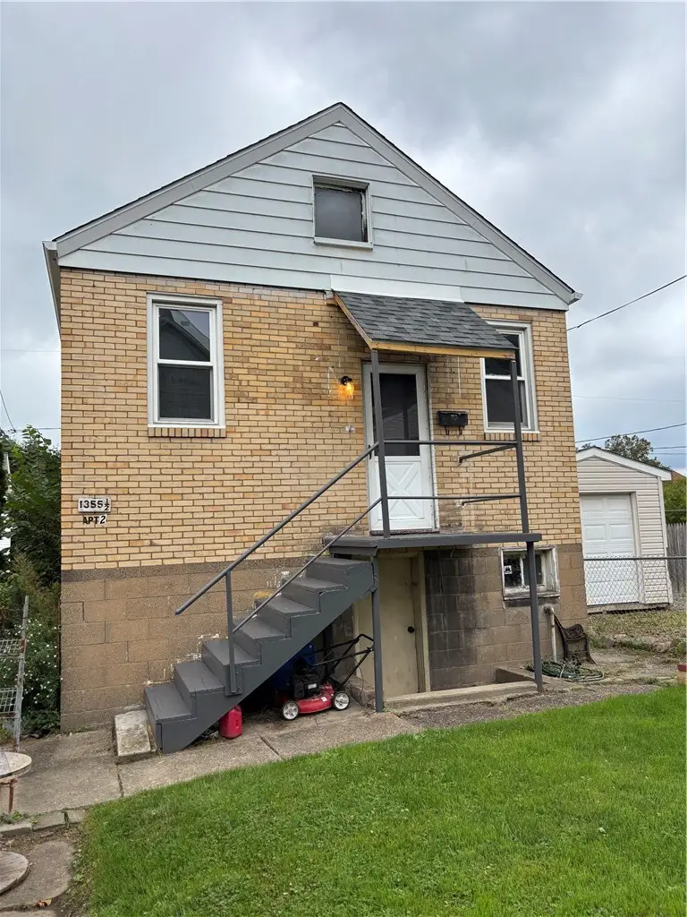 1355 5th Ave, Coraopolis, PA 15108 - #2