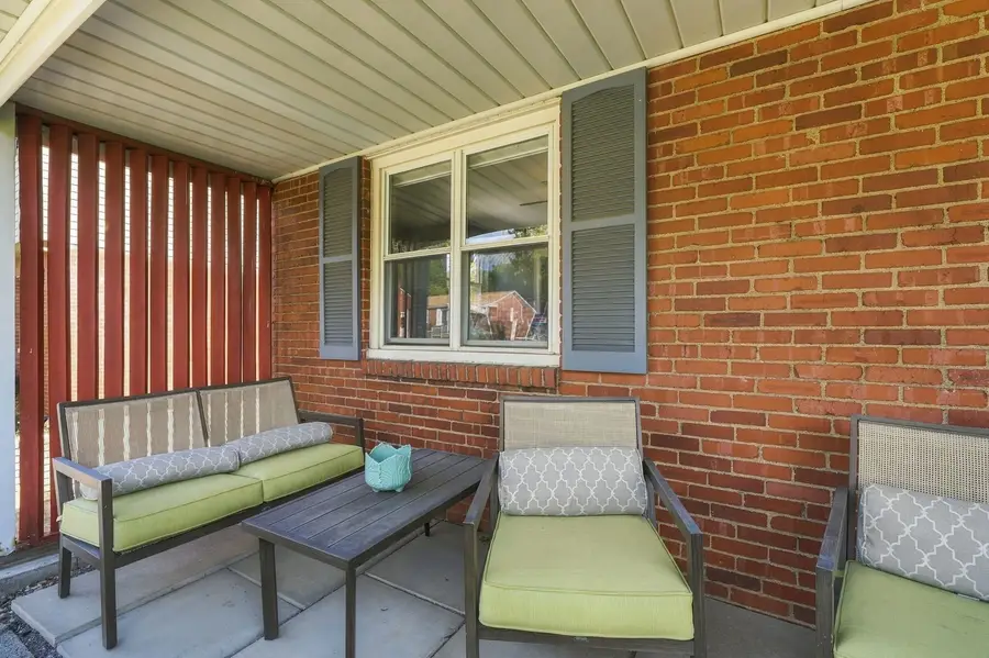 221 Orchard Spring Road, Pittsburgh, PA 15220 - #2