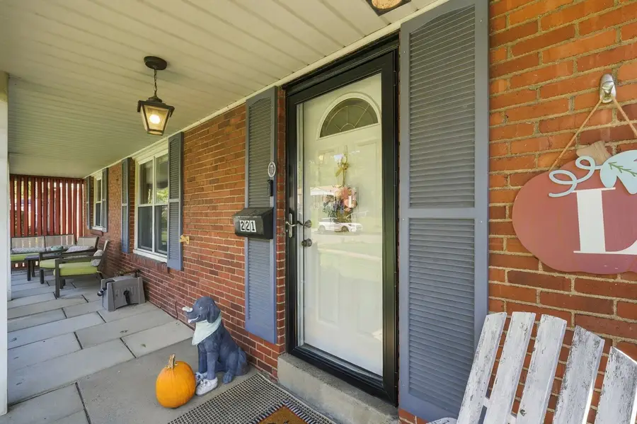 221 Orchard Spring Road, Pittsburgh, PA 15220 - #3