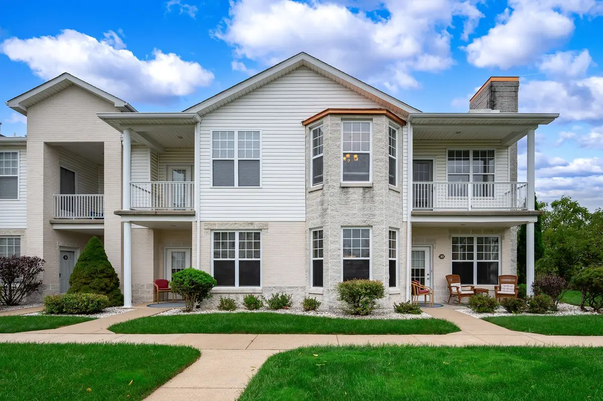 242 Adams Pointe Boulevard #10, Mars, PA 16046 - #1