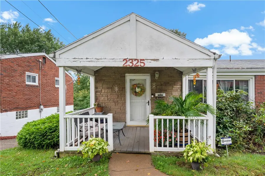 2325 Crestview Rd, Pittsburgh, PA 15216 - #3