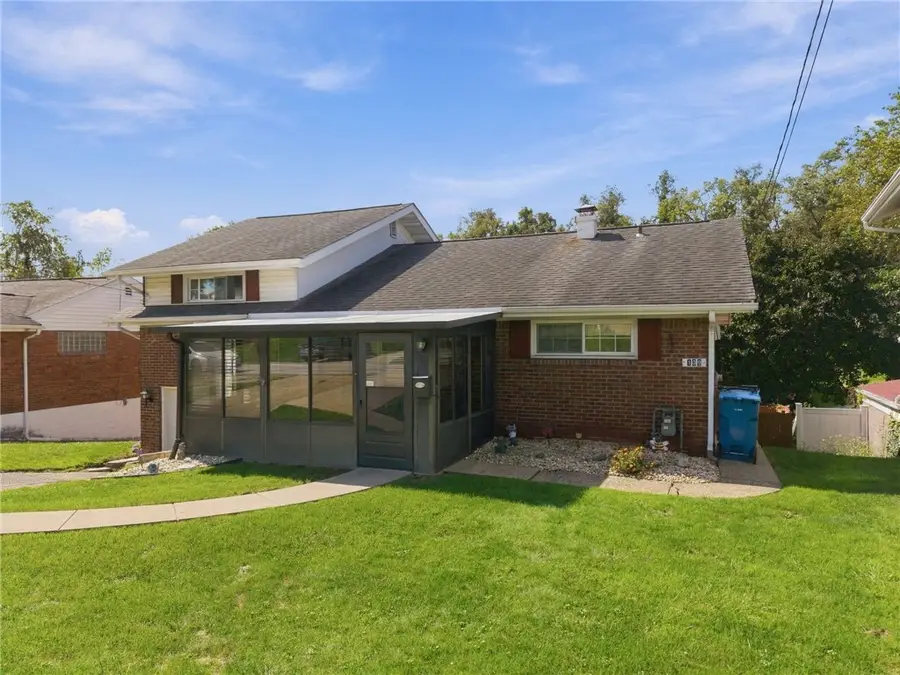 109 Dunbar Dr, Pittsburgh, PA 15235 - #3